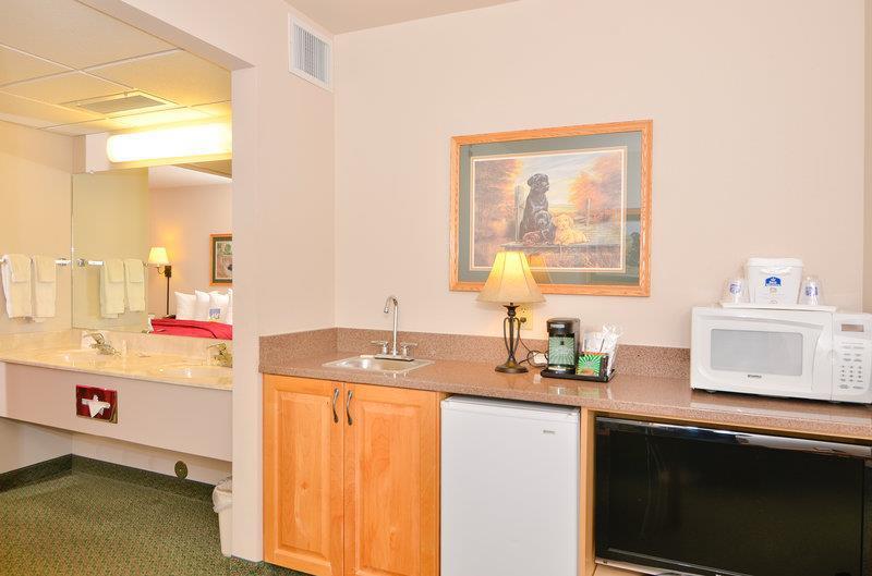 Best Western Yellowstone Crossing Hotel Laurel Room photo