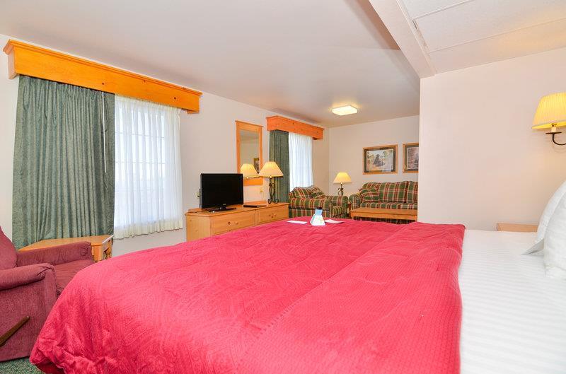 Best Western Yellowstone Crossing Hotel Laurel Room photo